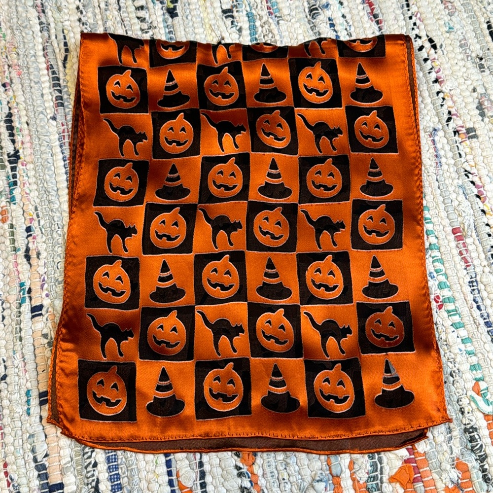 Halloween scarf